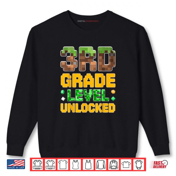Sweatshirt Back to School 3rd Grade Boys Gamer First Day of Third Grade Shirt digitalhandmades
