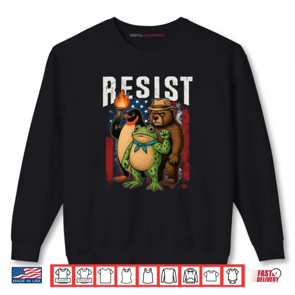 Sweatshirt Bear Penguins And Frog Resist Protest Against Tariffs Shirt